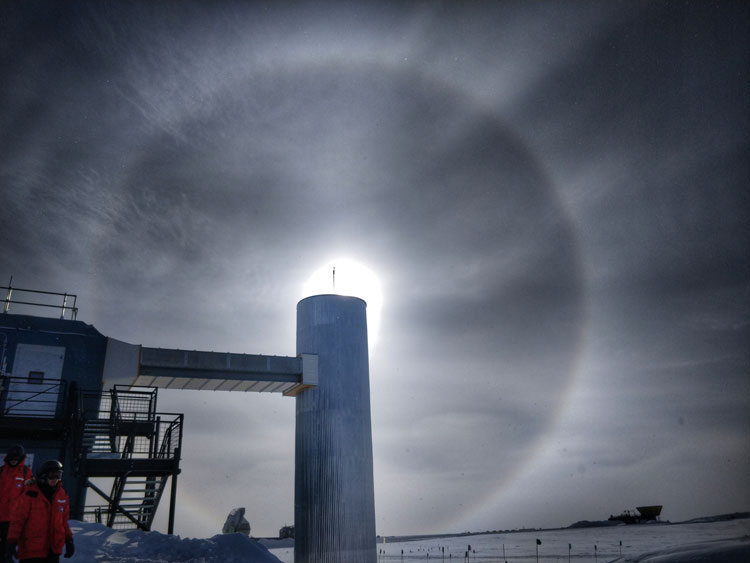 Halo around sun centered on top of one of the ICL towers