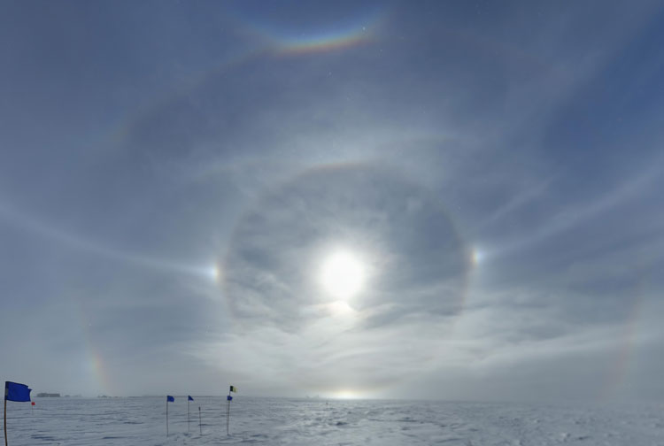 Panoramic view of sun halo in sky showing lots of details