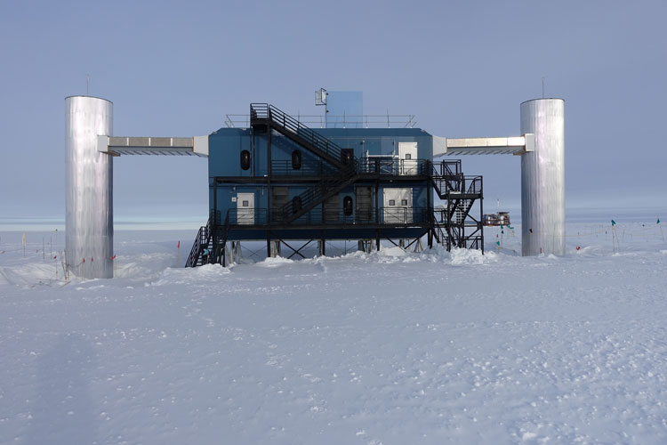IceCube Lab without its snow ramp