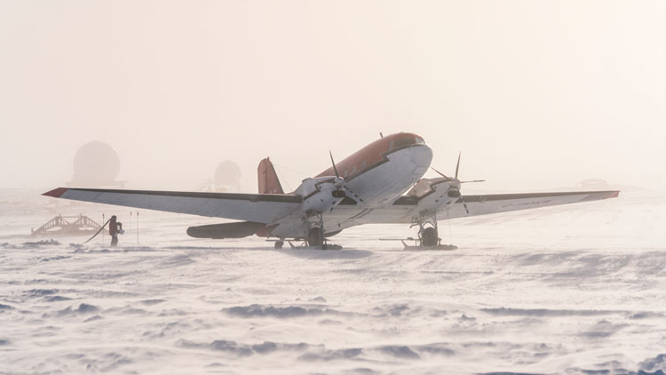 First plane of the season arrived, on skiway